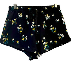 Circle X Girls Elastic Waist Pull On Shorts Size Medium Black with Daisies NWT